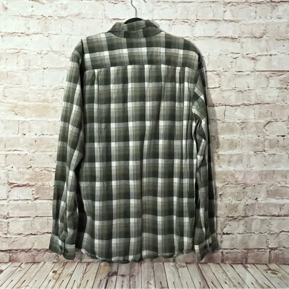 Carhartt relaxed fit mens plaid collared button down long sleeve size medium - Picture 2 of 6